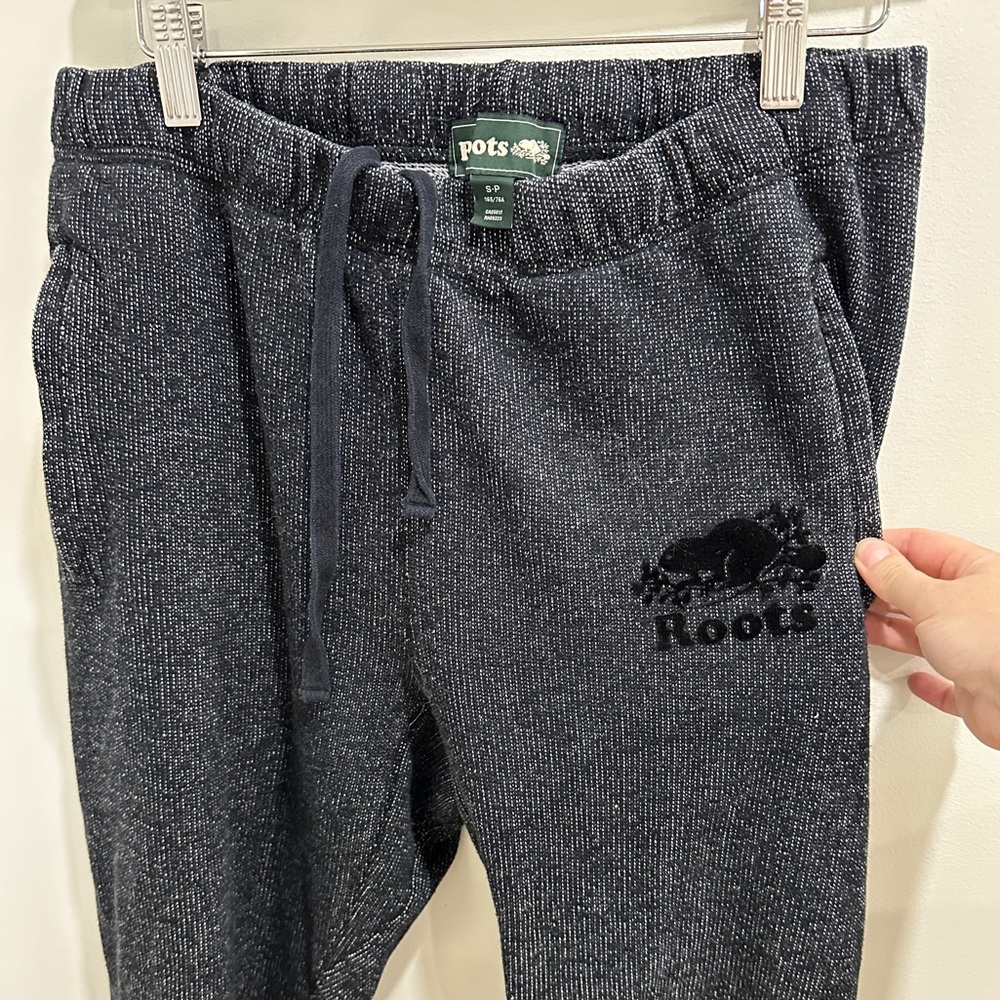 Men’s Roots Pepper Black Sweatpants Comfortable Joggers Size Small